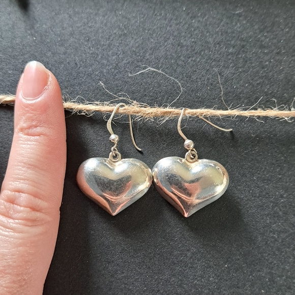 Sterling silver. 925 Puffy Heart shaped earrings - Picture 2 of 8